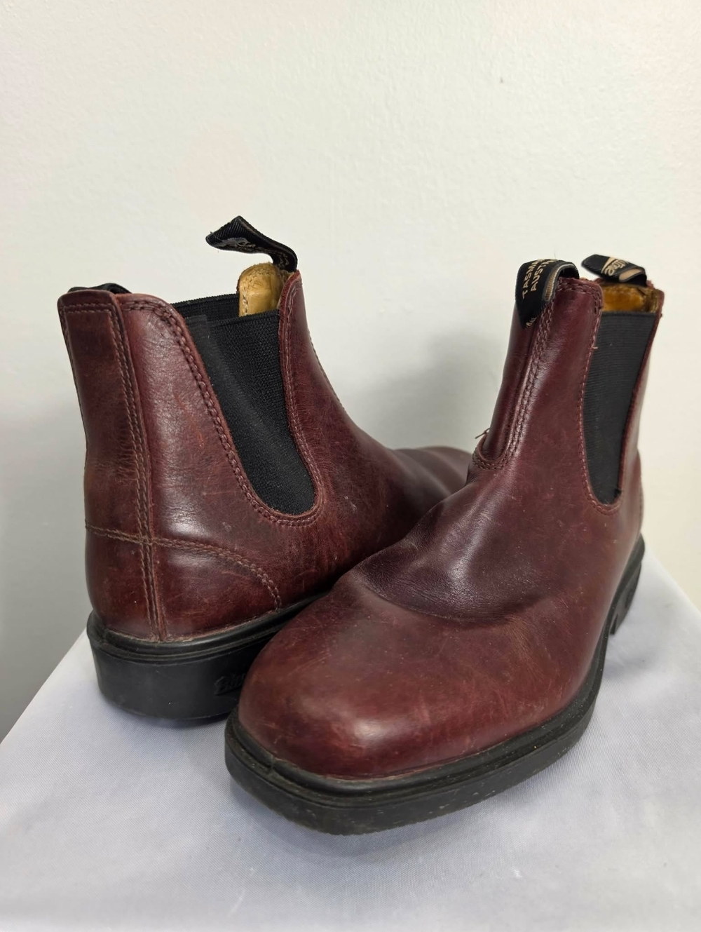 Blundstone Chelsea Boots 1870 Chisel Toe Rustic Nubuck Leather M8 W10